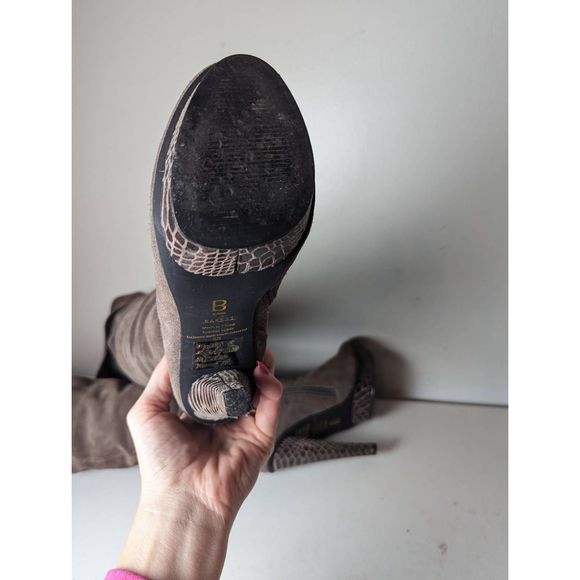 BAKERS Lila Brown Suede Over The Knee Boot Size 6B - Picture 10 of 12